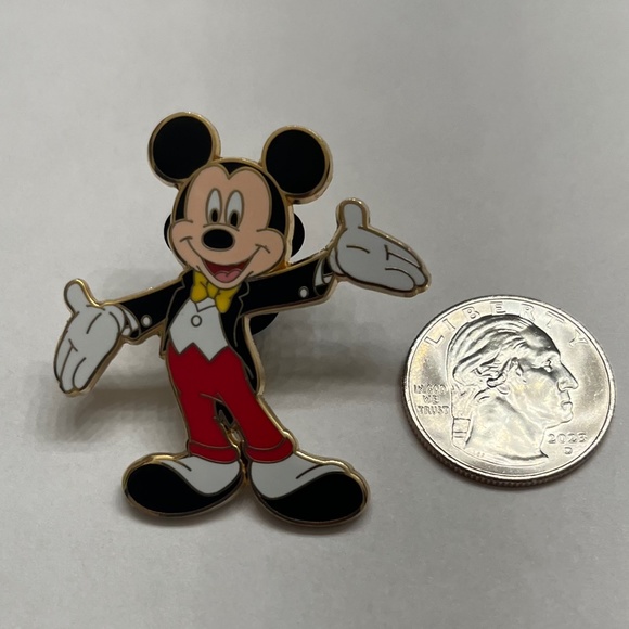 Mickey Mouse in Tuxedo like a Movie Star Trading Pin; Collectible - Picture 2 of 3